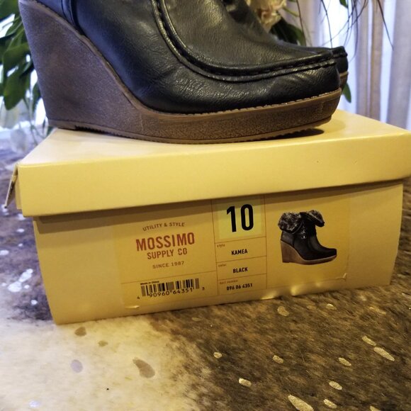 Mossimo Kamea Black Wedge Ankle Boots Size 10 - Picture 9 of 9